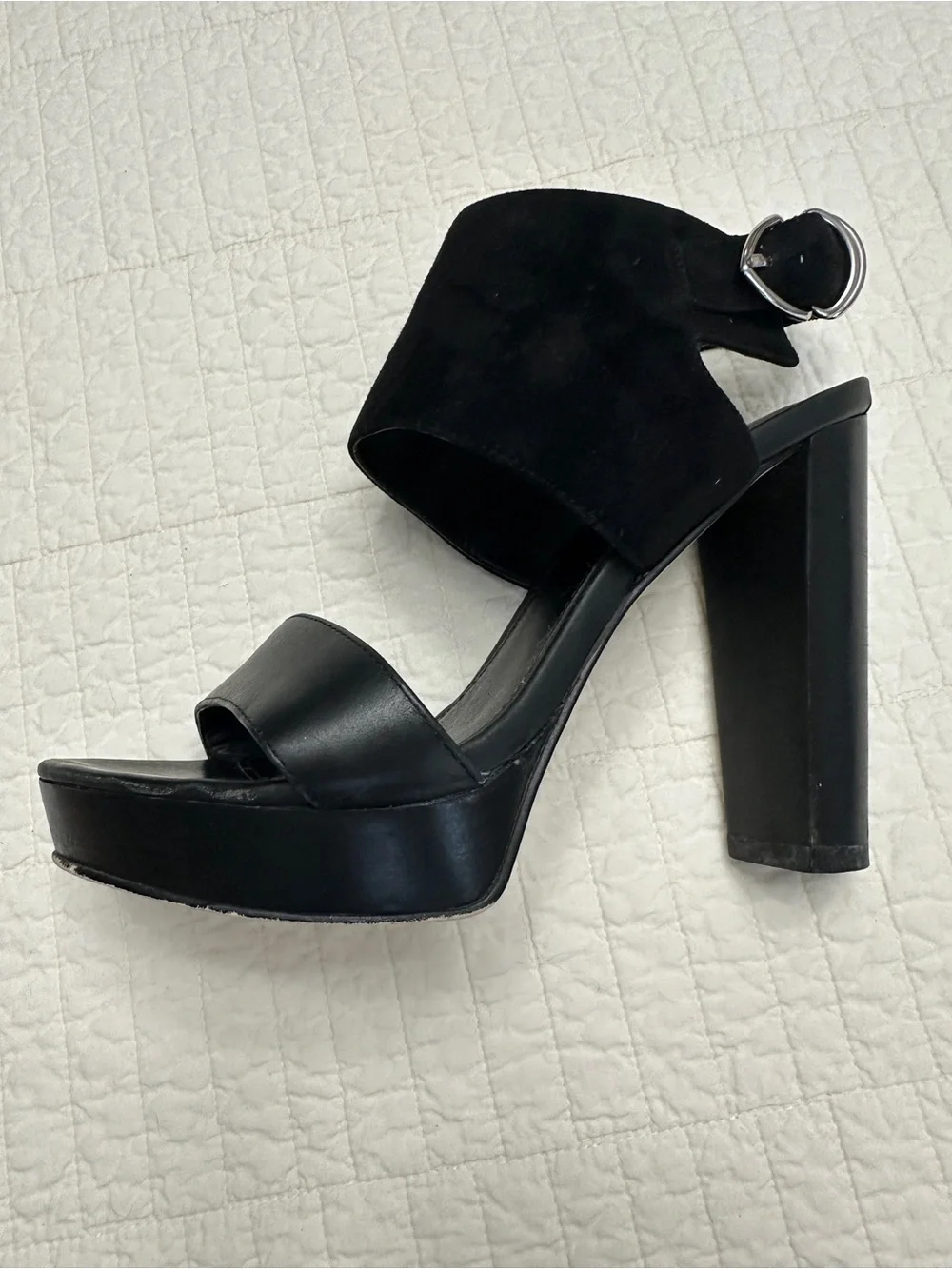 Pelle Moda 6.5 Black High Heel Open-Toe Sandals Women's Elegant Ankle Cuff Block